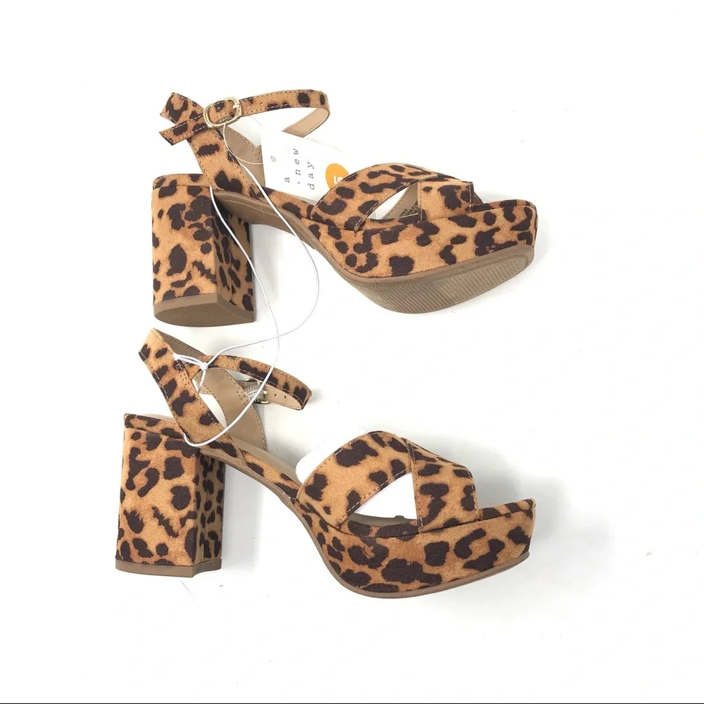 A New Day Gabriella Animal Print Platform Heels - Picture 5 of 8
